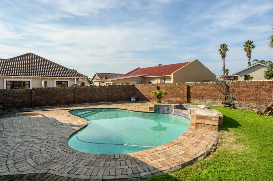 3 Bedroom Property for Sale in Kunene Park Eastern Cape